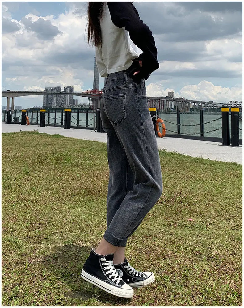 Smoky gray jeans null