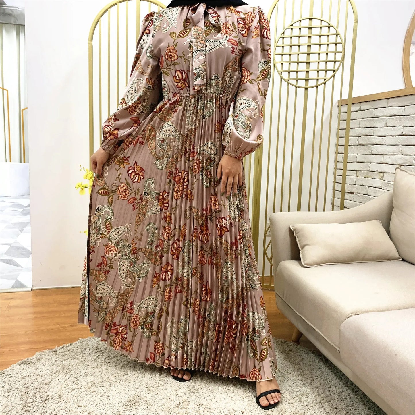Muslim Dress With Printed Pleated Big Skirt null