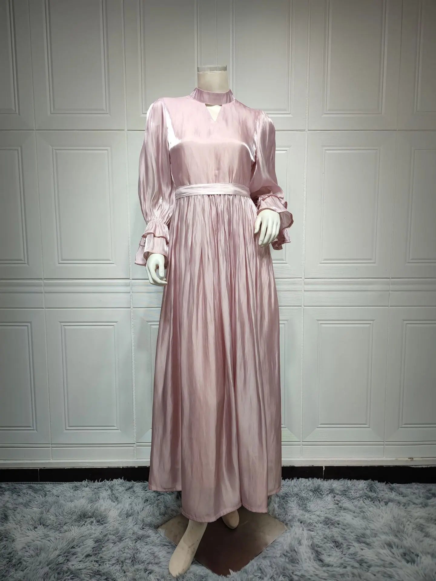 Fashionable Muslim Women's Bright Silk Satin Dress null
