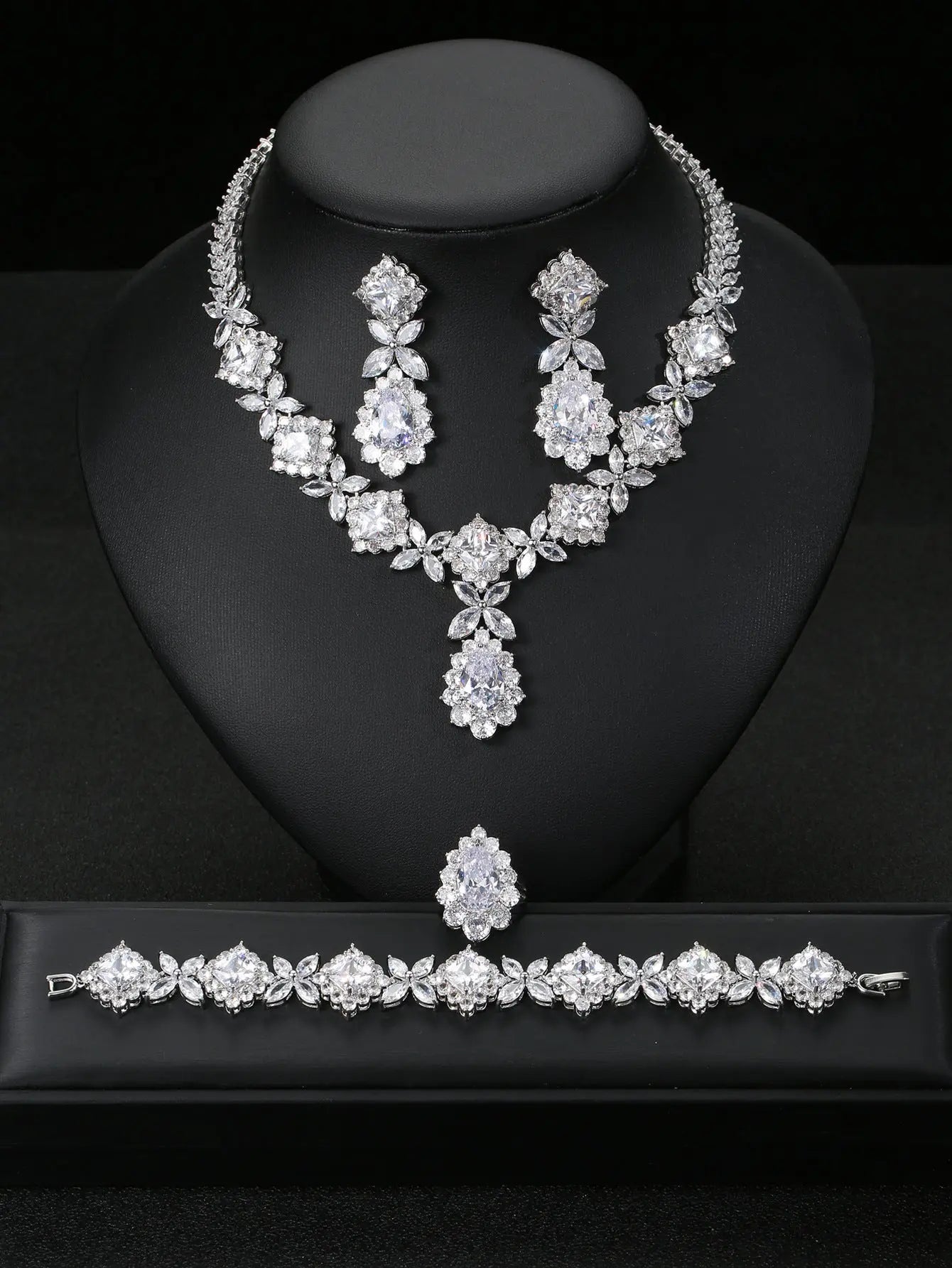 European And American Luxury Zircon Necklace Earring Bracelet Ring Suit null