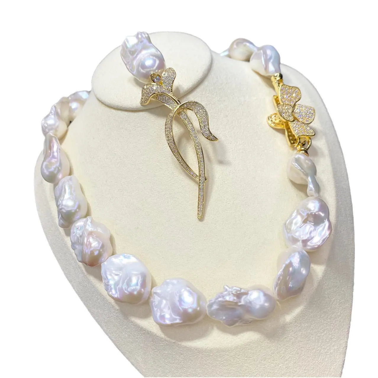 Natural Large Particle Baroque Shaped Freshwater Pearl Necklace For Women null