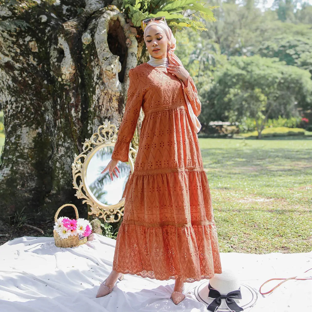 Muslim Malaysia Indonesia Hollow Lace Dress null