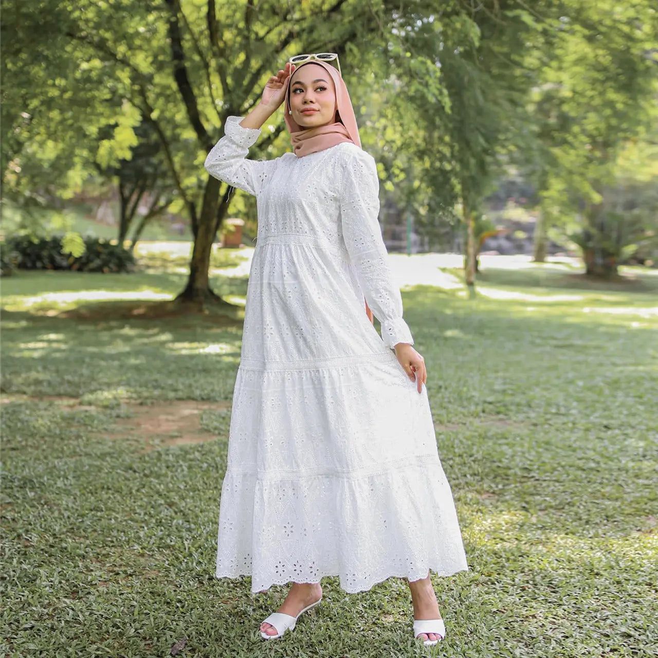 Muslim Malaysia Indonesia Hollow Lace Dress null