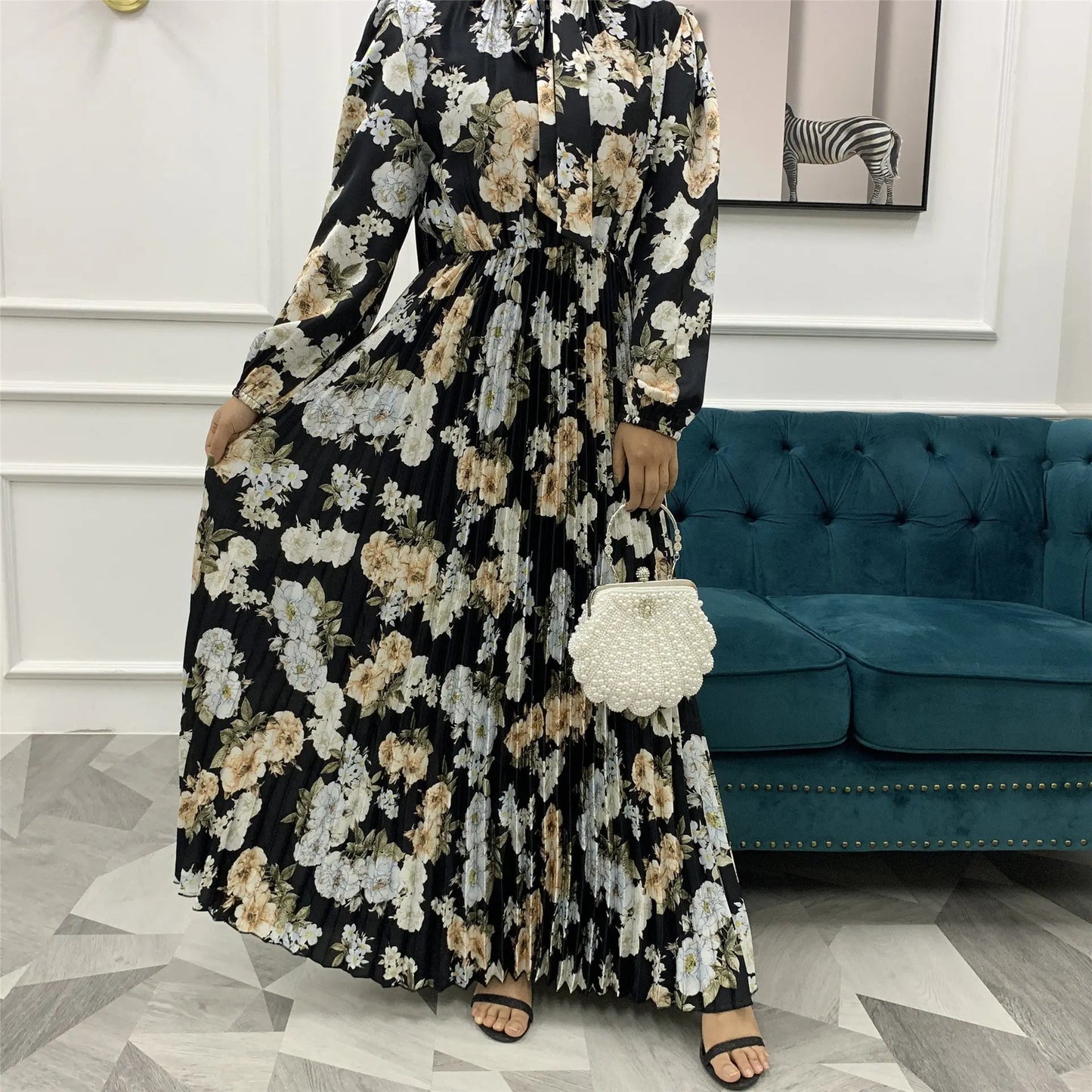 Muslim Dress With Printed Pleated Big Skirt null