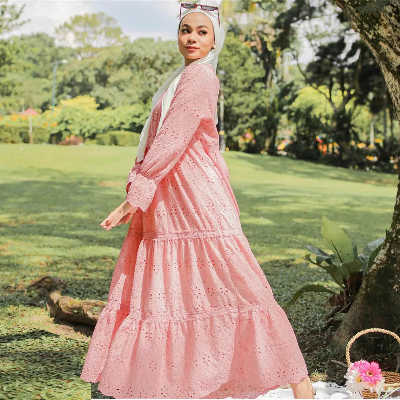Muslim Malaysia Indonesia Hollow Lace Dress null